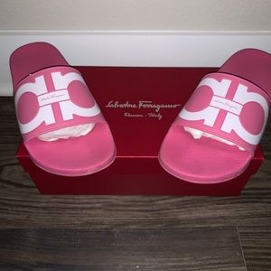 Ferragamo Slides